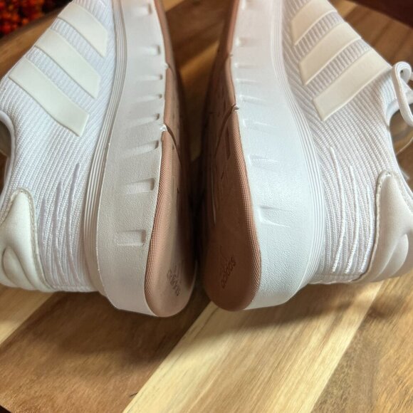 Adidas Womens Swift Run23 Running Athletic Shoe Sz 8 White IG4715 - Picture 8 of 11